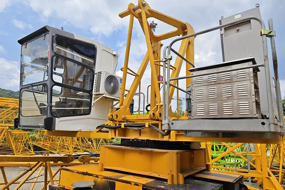 Zoomlion Tower crane WA6513-6B for sale